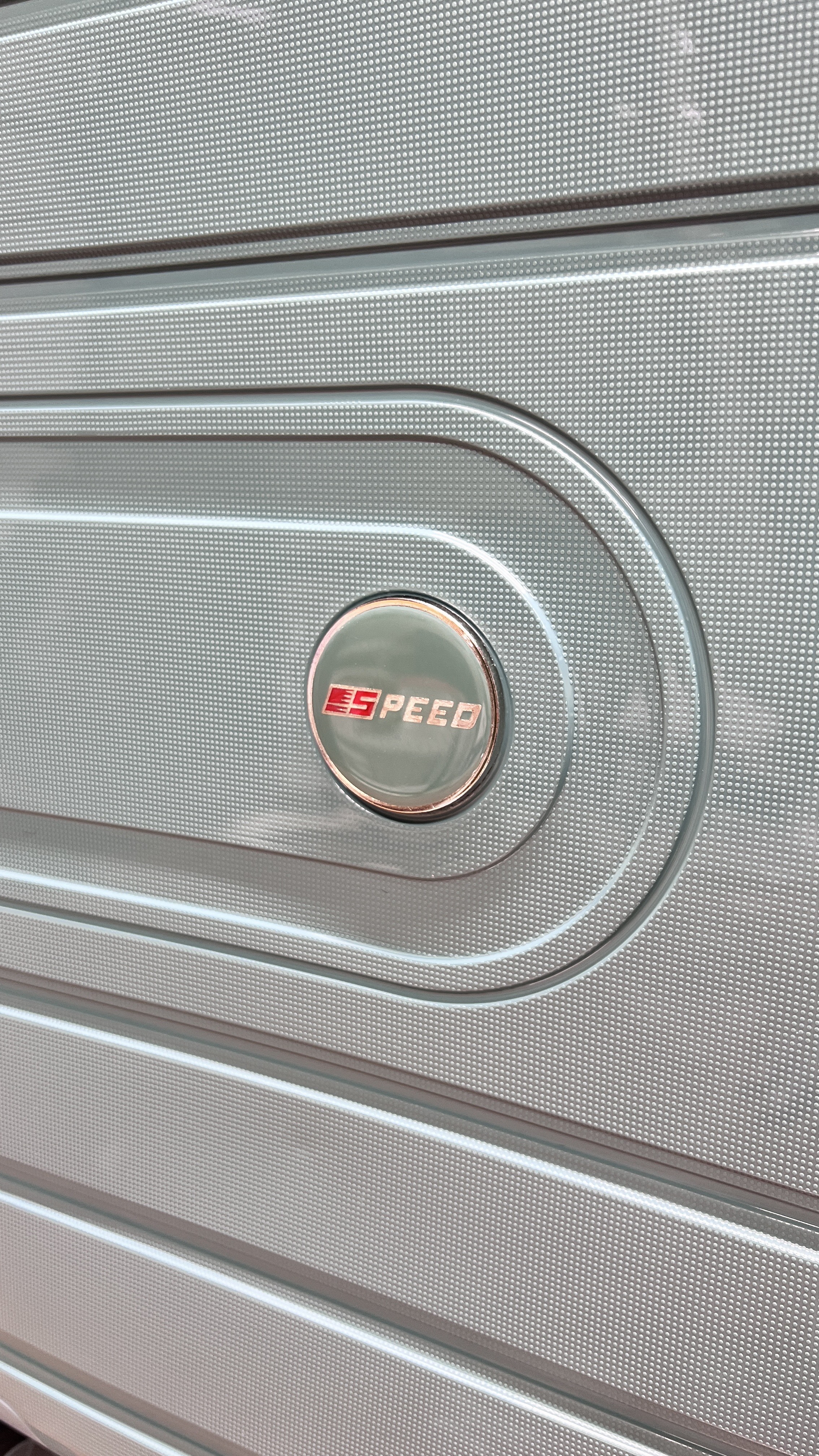 بدنه براق و بسیار زیبا